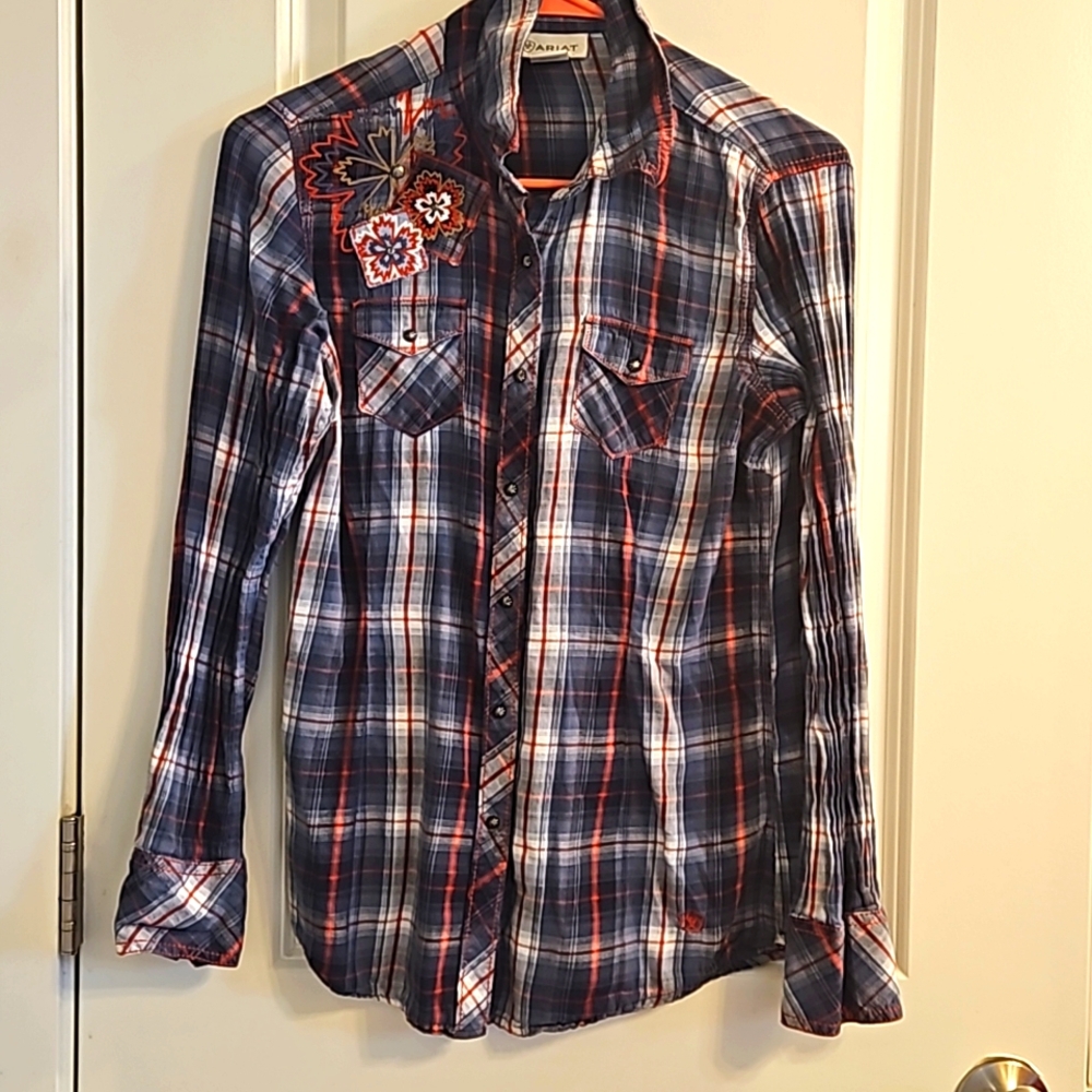 Small Plaid Ariat button up top